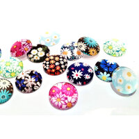 Pretty Daisies - 10 x Glass Cabochons 12mm