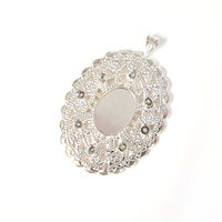 52mm Fancy Oval Pendant - Shiny Silver with 13mm x 17.5mm Bezel