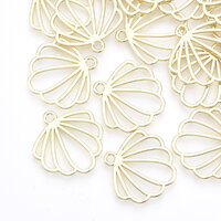 Light Gold Scallop Filigree Pendants