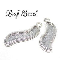 1 x 40mm Leaf Charms