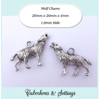 20 x Wolf Charm 26mm x 20mm
